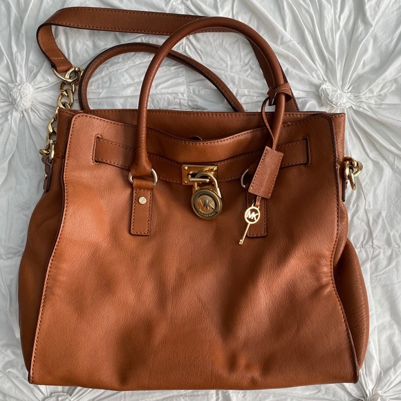Michael Kors Handbags - Michael Kors Hamilton, great condition, some wear